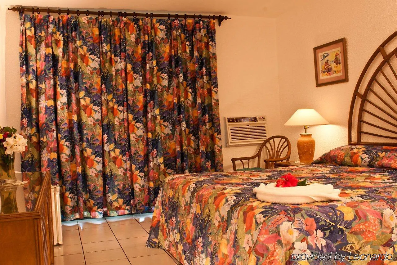 Coconut Beach Club Resort St. John's 3*,