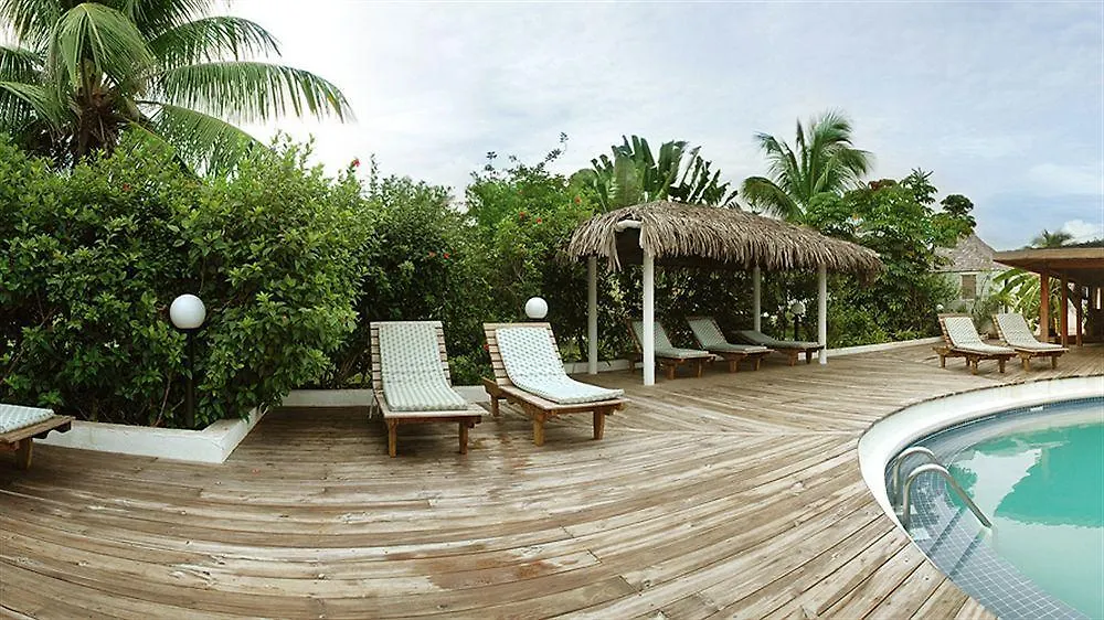 Coconut Beach Club Resort St. John's 3*,